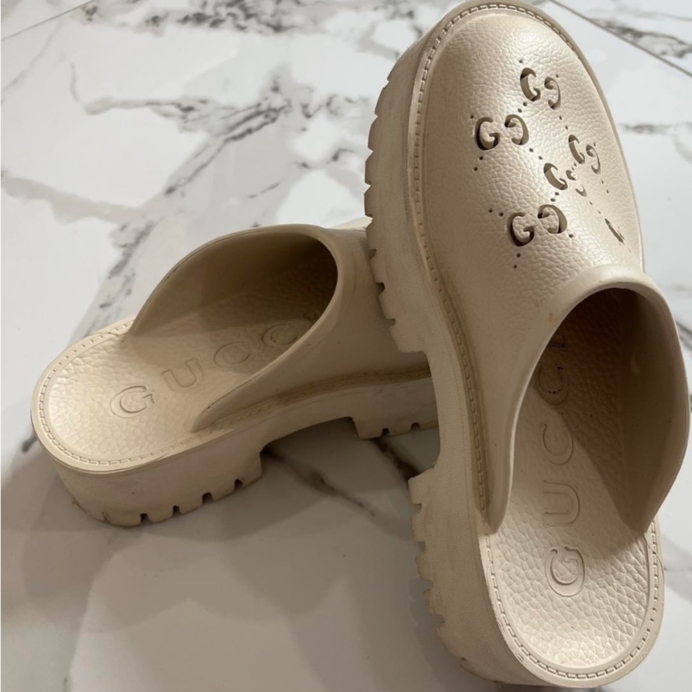 Perforated platform clogs